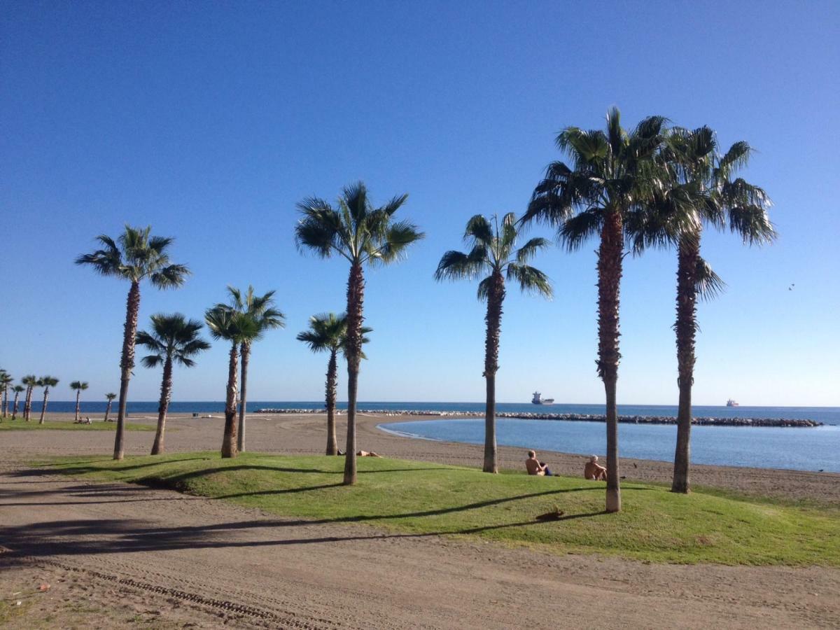 Habitaciones Frente A La Playa Málaga Kültér fotó